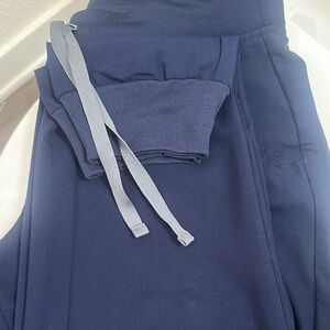 Figs, navy medium petite Zamora jogger